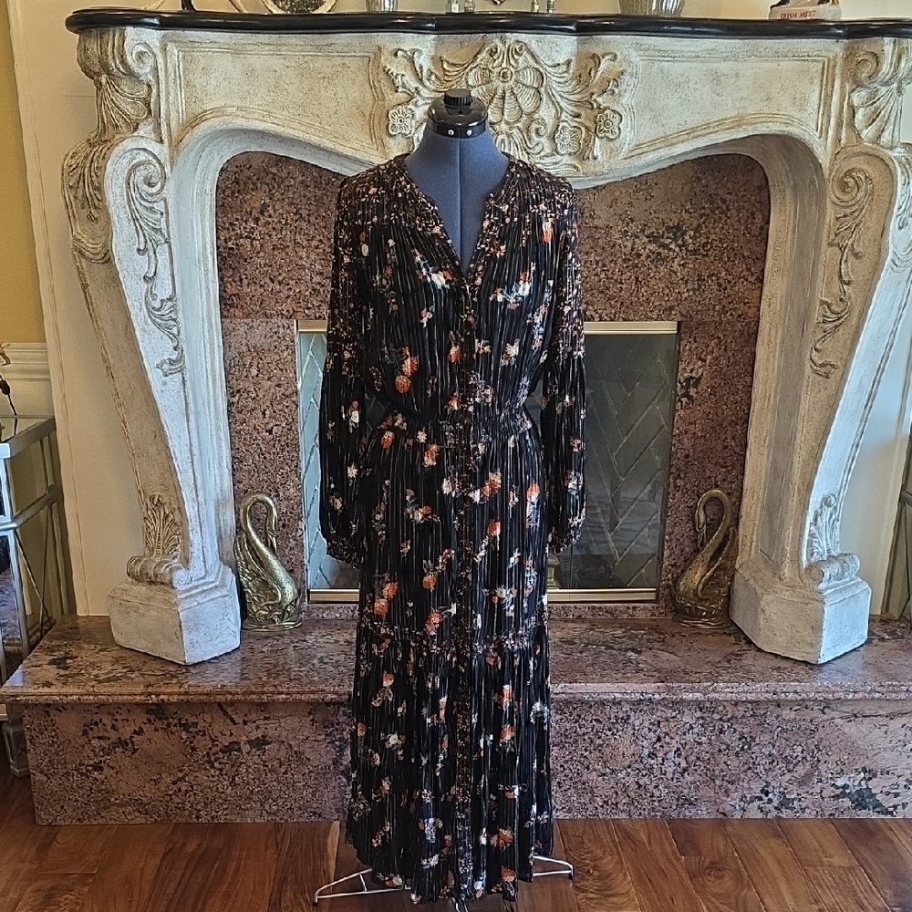 Miss Me Black Floral Long Sleeve Dress